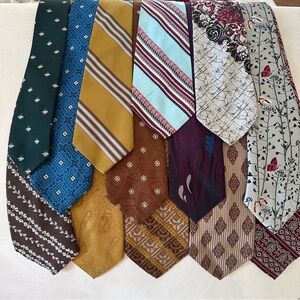 Vintage neck ties, polyester standard length variety of brands bulk lot qty# 13